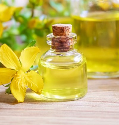 Sarı Kantaron Yağı Cilde Faydaları Nelerdir? Sarı Kantaron Yağı Cilde Faydaları Nelerdir?